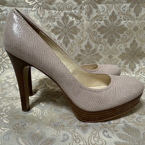 Calvin Klein Stilettos - Picture 1 of 5